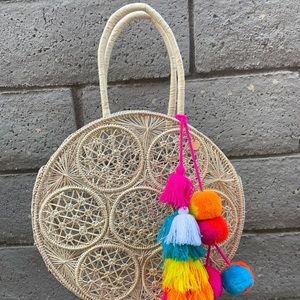 Woven bag EXCELLENT condition. Originally $185 
Brand LUXCHILAS. Open to offers